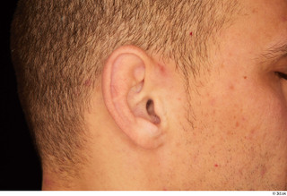 George Lee ear 0001.jpg